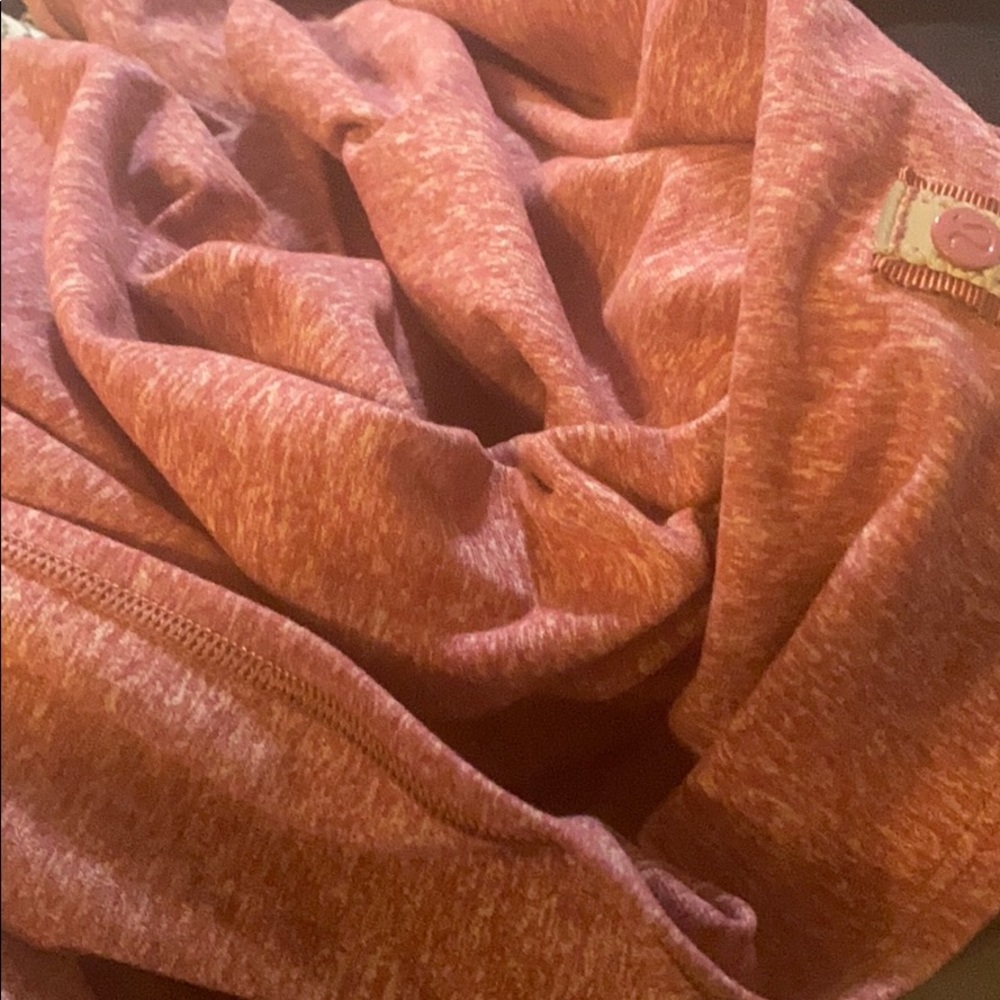 Lululemon vinyass scarf